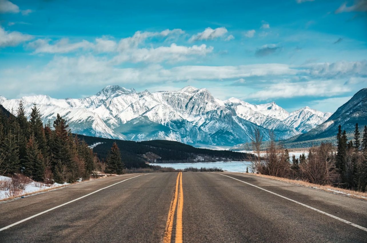Hit the road with your IKON Pass on a Canada ski trip from Vancouver to Banff. Explore top resorts, deep powder, and iconic mountain towns.