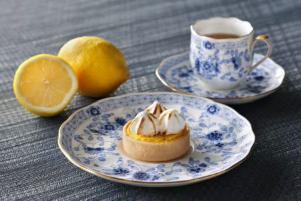 Trompe-l'oeil lemon tart dessert served with tea at KAI Miyajima