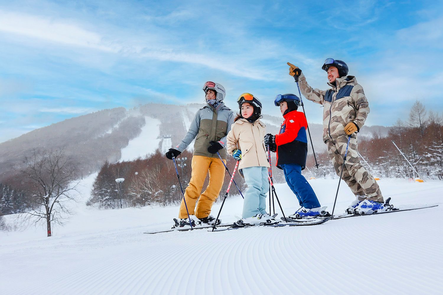 Family Skiing Together at Appi Kogen